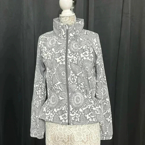 lululemon athletica Jackets & Blazers - Lululemon Vintage Run Travel To Track Jacket